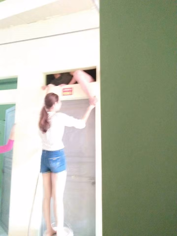 Trèo tường thành công