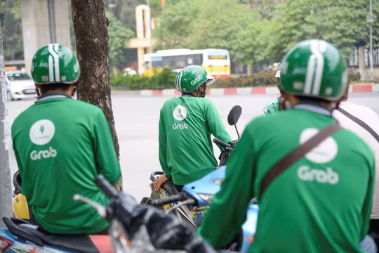 Thông tin này khiến nhiều người đã nghĩ đến sự độc quyền của Grab tại Đông Nam Á. Tuy nhiên, trên thực tế, sau khi "tóm gọn" Uber, Grab vẫn phải cạnh tranh với một đối thủ tại Indonesia là Go-Jek. Ảnh: NLĐ.