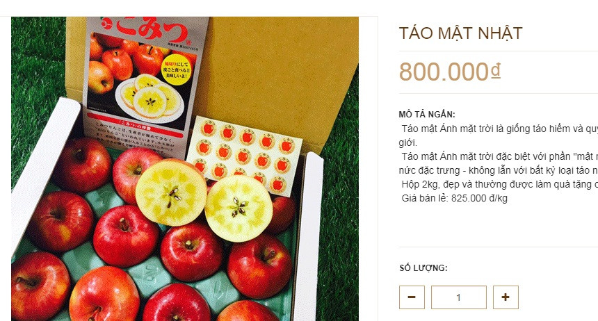Gần đây, loại táo mật Nhật Bản là mặt hàng khá hút khách tại các cửa hàng trái cây nhập khẩu. Ảnh: Vinfruits.