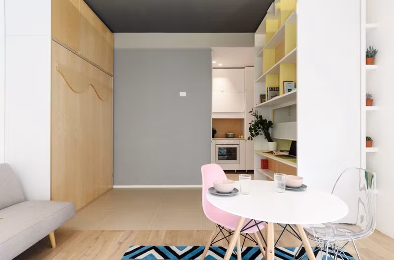 Mọi góc nhỏ trong căn hộ hiện đại đều được gia chủ chăm chút để tạo điểm thú vị cho không gian sống. Nguồn ảnh: Homedesignlover.