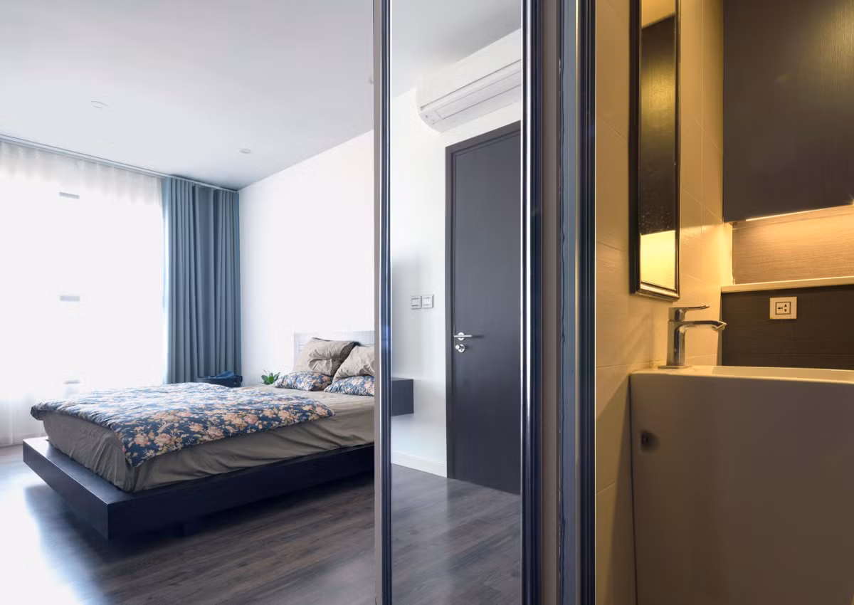 Căn hộ hiện có 4 phòng ngủ.