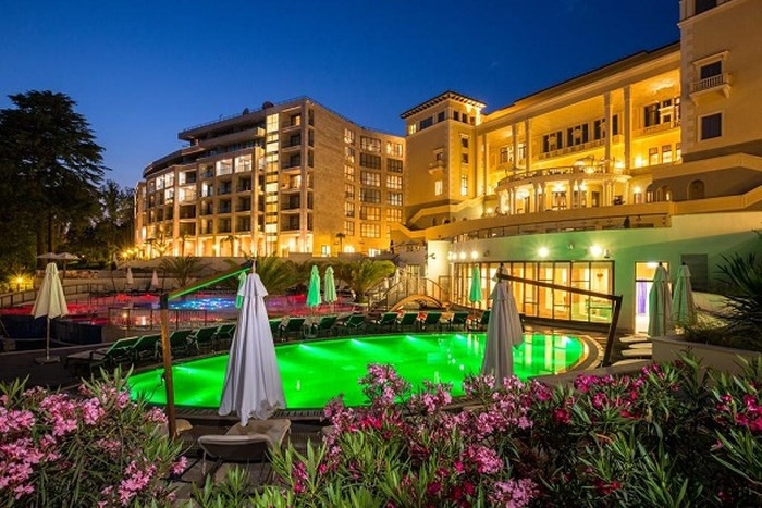 Giá phòng tại khách sạn từ 100 đến 600 bảng/đêm (khoảng từ 3,3 triệu - gần 20 triệu đồng).