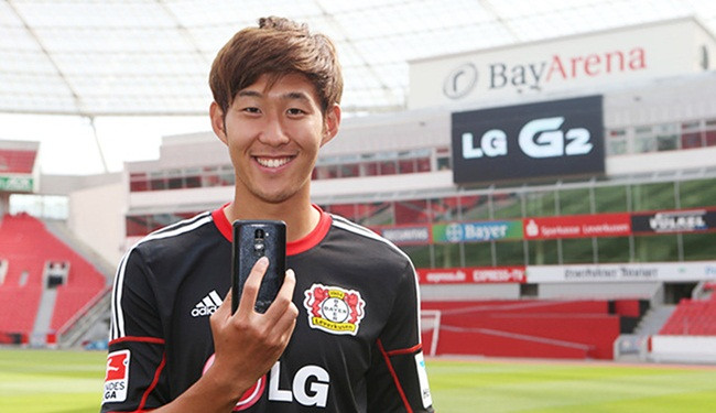 Ngoài ra, Son Heung-min còn có nguồn thu nhập khác đến từ việc làm gương mặt đại diện quảng cáo cho một số thương hiệu như Adidas, Maserati...