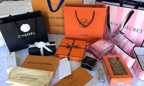 Các thương hiệu như Louis Vuitton, Prada, Dior, Victoria’s Secret… nhanh chóng về tay Sunshine Guimary. Nguồn ảnh: Instagram.