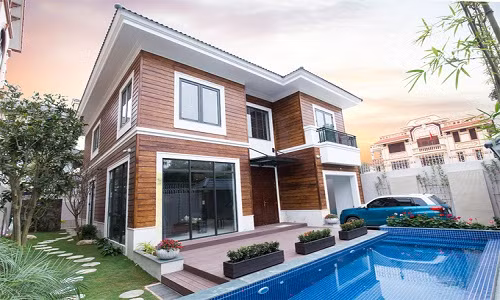 Là một doanh nhân thành đạt nên chủ nhân của ngôi biệt thự mong muốn công trình phải thật sự tiện nghi, bề thế nhưng không quá phô trương.