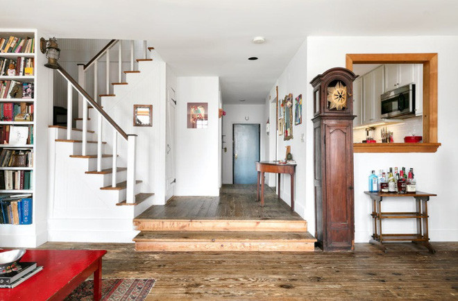 Sàn gỗ tự nhiên ấn tượng với những đường vân độc đáo.