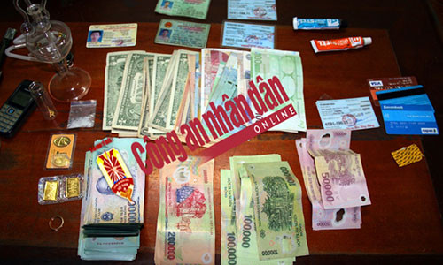 Tang vật thu giữ.