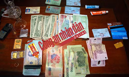 Tang vật thu giữ.