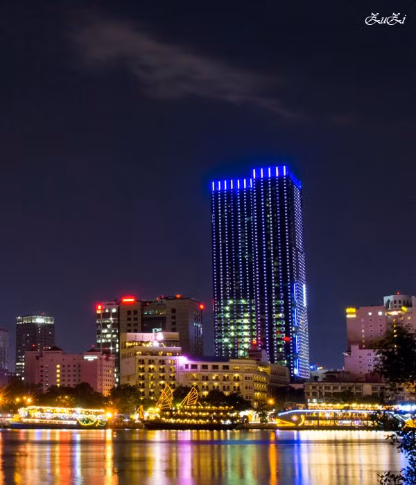 Tòa nhà Quảng trường Thời đại (Saigon Times Square) là một công trình xây dựng nằm trong số 10 tòa nhà cao nhất Việt Nam. Ảnh: Skyscrapercity.