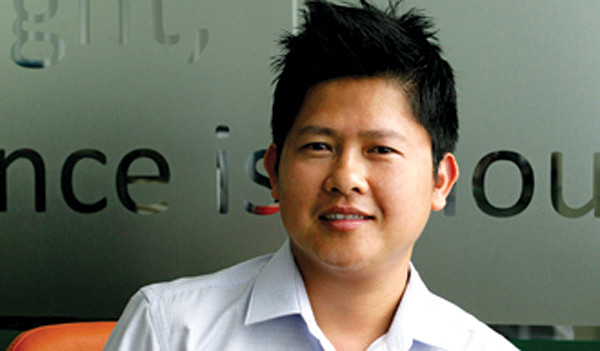 Là người nắm quyền điều hành doanh nghiệp ở thị trường Việt Nam và Thái Lan, Dzung Nguyen đã không ít lần có quyết định mang tính chiến lược, đem lại thành công lớn cho các doanh nhân start-up trẻ. Ảnh: Doanhnhasaigon.