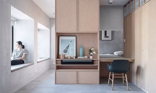 Cửa sổ rộng thiết kế ghế nằm là nơi thư giãn, ngắm cảnh của gia chủ.