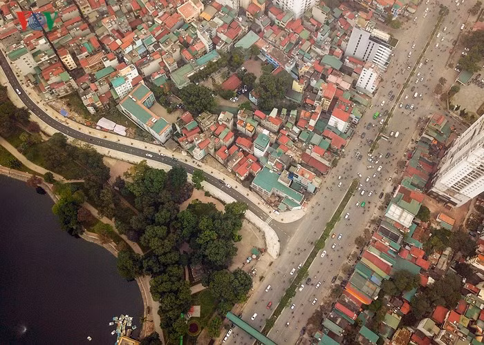 Ngày 1/1/2018, dự án hoàn thiện cơ bản các hạng mục chính và bắt đầu mở rào chắn cho phương tiện qua lại.