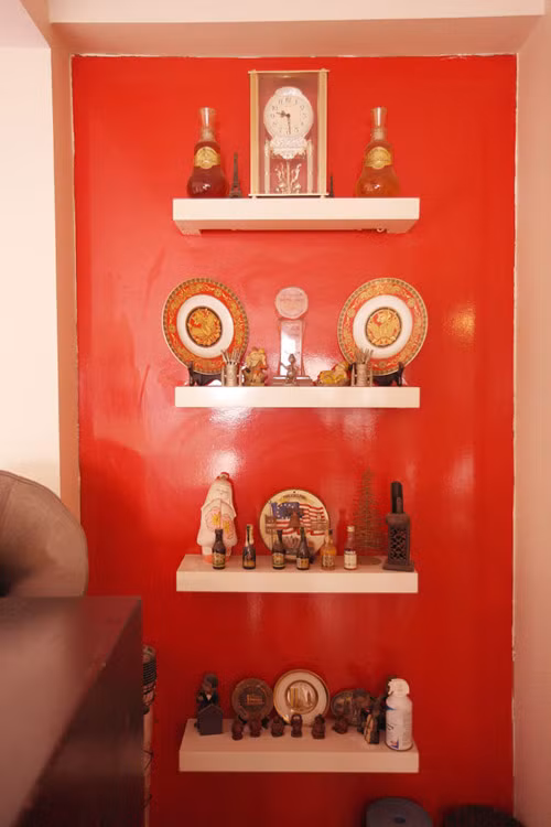 Góc trưng bày các giải thưởng danh giá. Ảnh: Khám phá.