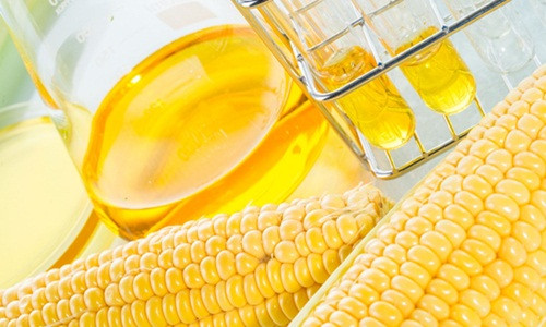 Nhập chủ yếu vào nước ta từ Trung Quốc, đường lỏng bắp được các công ty bánh kẹo, nước ngọt sử dụng ngày càng nhiều. Ảnh: Newsonwellness.