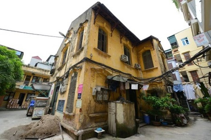 Được xây từ năm 1920, tính đến nay, căn biệt thự cổ đã gần 100 năm tuổi. Ảnh: Reatimes.