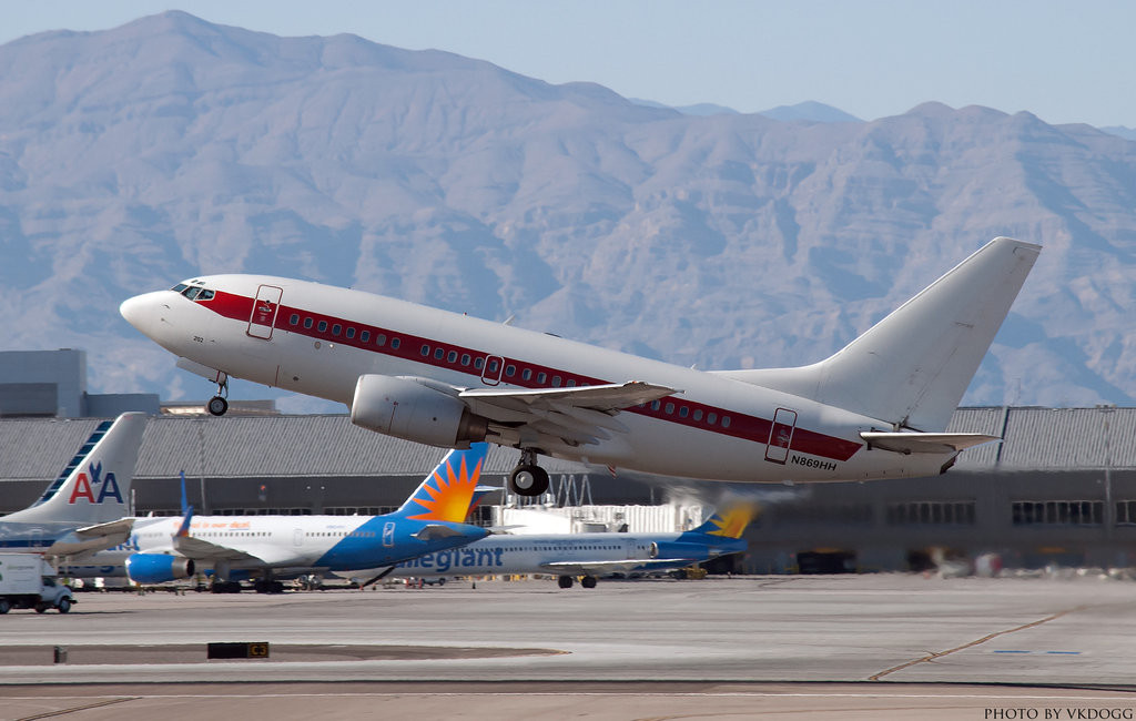 Theo Dailymail, Janet Airlines có nhiệm vụ chuyên chở các quan chức chính phủ Mỹ xuất phát từ sân bay Las Vegas McCarran tới căn cứ quân sự tuyệt mật Vùng 51 ở phía nam bang Nevada. Ảnh: Vkdogg.