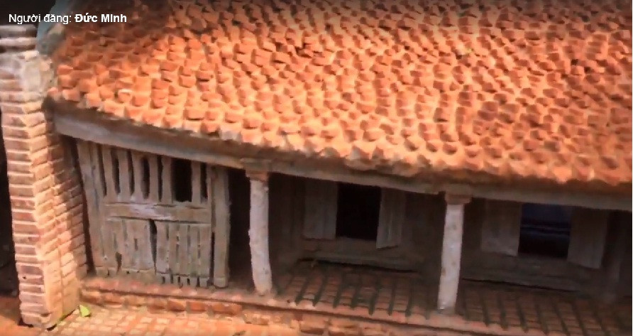 Nhà cổ truyền thống của đồng bằng Bắc Bộ được tái hiện một cách sinh động.