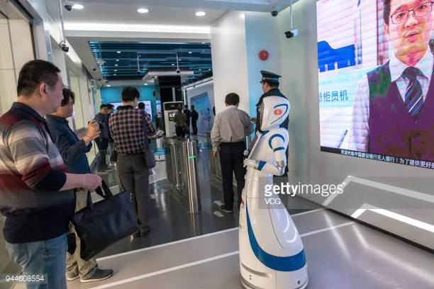 Các dịch vụ không có nhân viên có thể giải quyết nhiều yêu cầu tiêu chuẩn và lặp đi lặp lại từ số lượng lớn khách hàng. Ảnh: Getty Images.