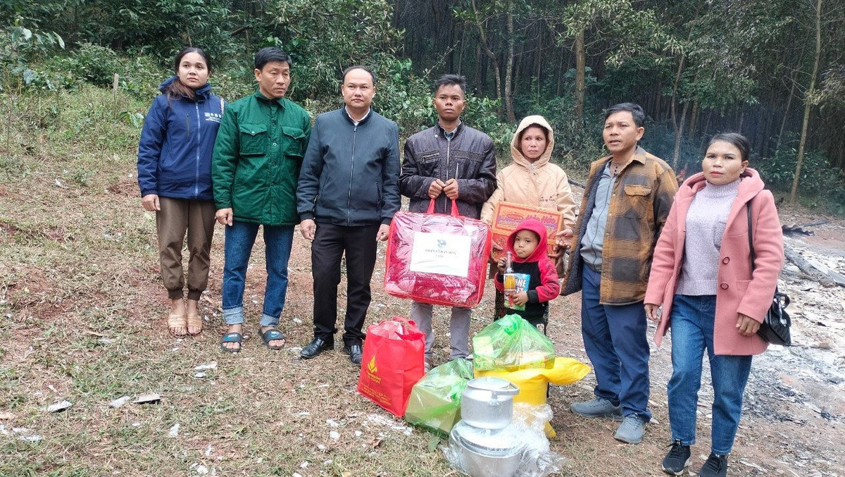 Dot cui suoi am mot nha dan bi thieu rui