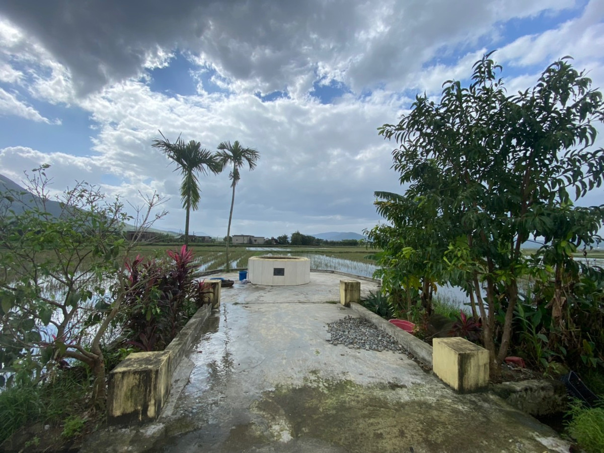 Ông Nguyễn Thanh Tư, Phó Chủ tịch UBND xã Kỳ Khang cho hay, về niên đại của các giếng làng, giếng cổ thì có nhiều thông tin khác nhau nên chưa thể xác định chính xác. Đối với giếng cổ ở thôn Sơn Hải có thông tin được hình thành từ khoảng cuối thế kỷ XVII đầu thế kỷ XVIII. Địa phương đã phối hợp với Sở VHTT&amp;DL, Bảo tàng tỉnh về xây dựng hồ sơ công nhận di tích, tuy nhiên do vướng một số thủ tục nên vẫn chưa được công nhận. Hệ thống giếng cổ trên địa bàn là báu vật của bà con nơi đây, là mạch nguồn văn hoá giáo dục truyền thống của người dân ven biển. 