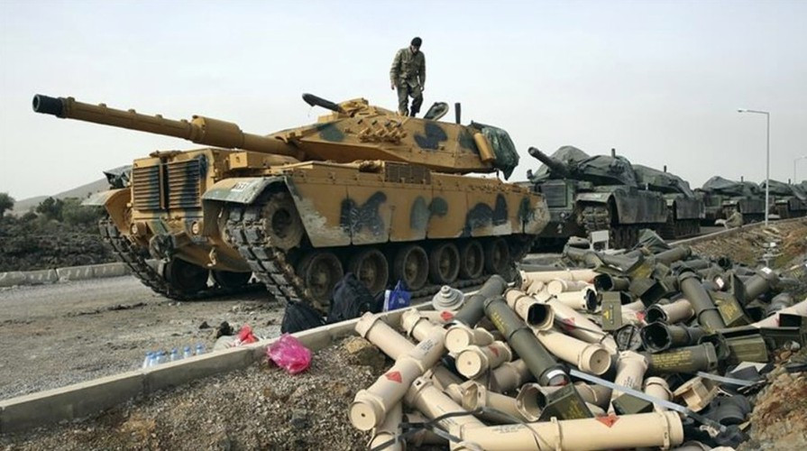 Đại tướng Akar phát biểu như trên trong khi tham dự một sự kiện ở miền trung Thổ Nhĩ Kỳ, cho biết rằng các lực lượng vũ trang của đất nước ông sẽ tiếp tục chiến đấu với tất cả các tổ chức khủng bố Hồi giáo.