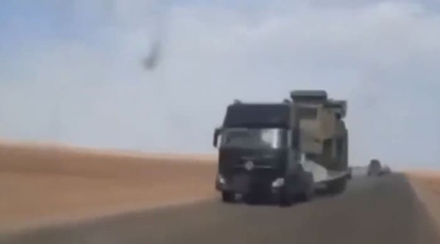 Các máy bay vận tải hạng nặng An-124 và Il-76 của Nga đã lập cầu hàng không và thực hiện ít nhất 11 lần cất hạ cánh tại căn cứ không quân El Girdabiye ở thành phố Sirte.