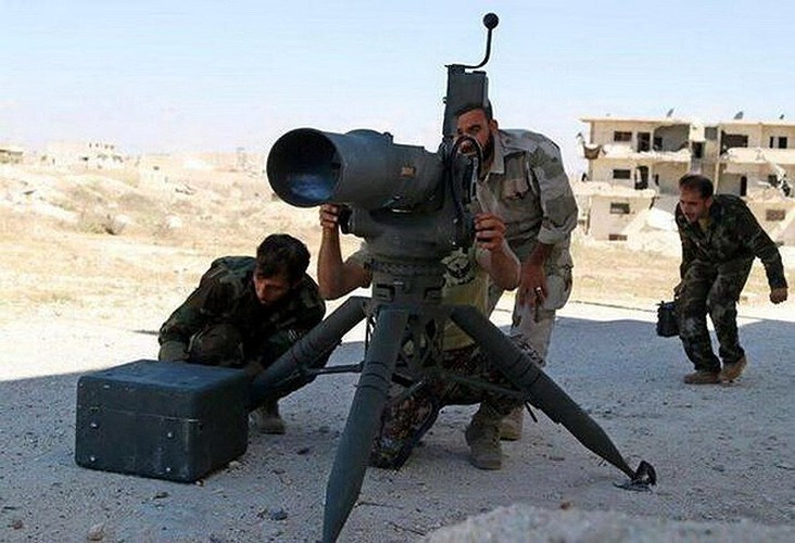 Mỹ đã cấp một số lượng lớn loại tên lửa này cho lực lượng quân đội Syria tự do (FSA) và lực lượng Dân chủ Syria (SDF) để tấn công khủng bố và tạo nên sức mạnh đối trọng với quân đội chính phủ Syria.