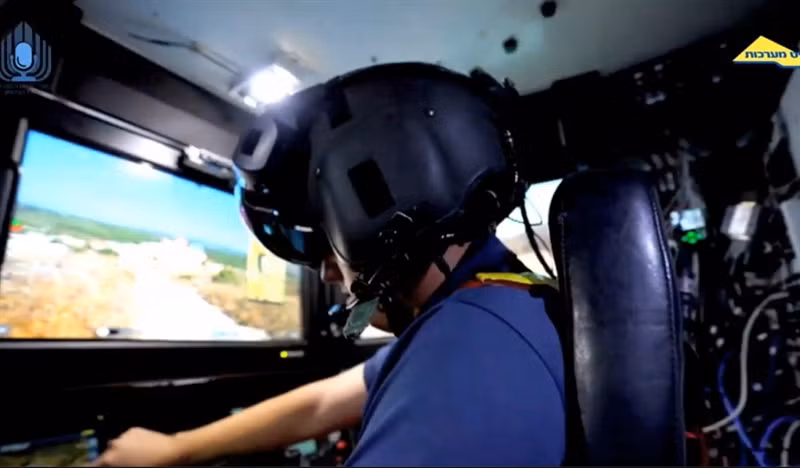 Carmel có thể lựa chọn hệ thống lái và nhận dạng mục tiêu tự động nhờ hệ thống cảm biến và camera dày dặc. Cỗ máy chiến đấu này được ứng dụng công nghệ trí tuệ nhân tạo để tự vận hành trong một số trường hợp.