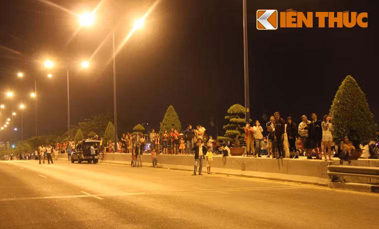 Phao hoa ruc sang bau troi TP HCM dem Quoc khanh 2/9-Hinh-8