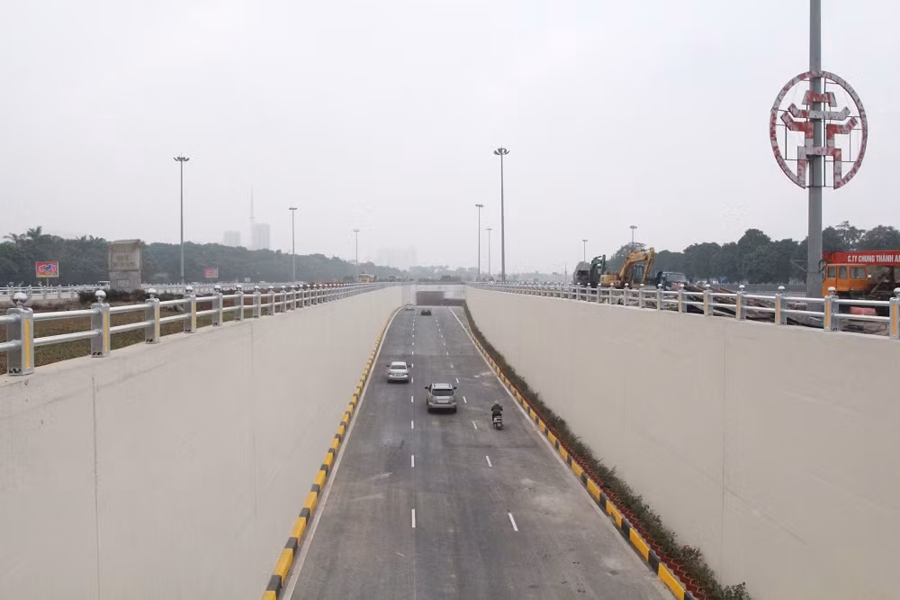 Hướng đi đường Trần Duy Hưng - Đại Lộ Thăng Long.