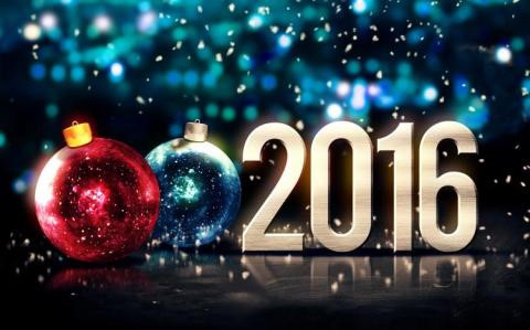 4. Người dân cả nước tưng bừng đón năm mới 2016 Đêm 31/12, trong không khí vui tươi, tràn đầy niềm tin và hi vọng, 90 triệu người dân cả nước đã tưng bừng chào đón năm mới 2016. Tại các tuyến đường trung tâm thành phố Hà Nội và thành phố Hồ Chí Minh như được khoác lên mình tấm áo mới với cờ hoa rực rỡ. Trước giao thừa, hàng ngàn người dân thành phố đã đổ về khu vực trung tâm nghệ thuật, các tụ điểm văn hóa,... để theo dõi các chương trình văn hóa, nghệ thuật và chờ đến giây phút chuyển giao giữa năm Ất Mùi và năm mới Bính Thân.