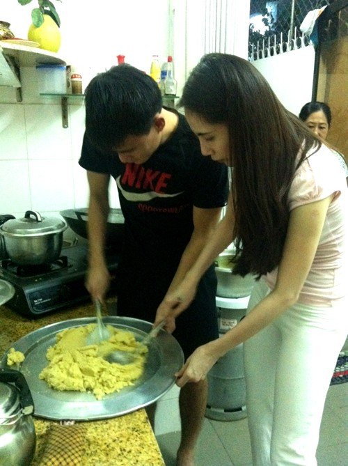 Ngôi nhà ở Tiền Giang của Thủy Tiên được bài trí giản dị với đồ đạc sơ sài.