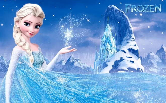 Người phụ nữ bắt cóc trẻ con: “Nữ hoàng băng giá” là câu chuyện về một người phụ nữ mặc đồ trắng bắt cóc bé trai tên Kay. Sau đó, cô đặt lên môi chú bé nụ hôn để khiến em mất toàn bộ trí nhớ, hòng mang về nuôi nấng tại toà lâu đài. Câu chuyện đáng sợ sau đó đã được Disney chuyển thể thành bộ phim hoạt hình mang tên Frozen (Nữ hoàng băng giá).