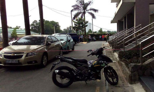 Nguoi nuoc ngoai tu vong khi roi tu tang 16 chung cu o SG