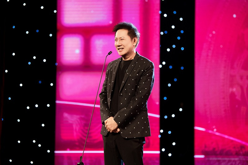 Ông Nawat - Chủ tịch Miss Grand International cũng xuất hiện tại chương trình.