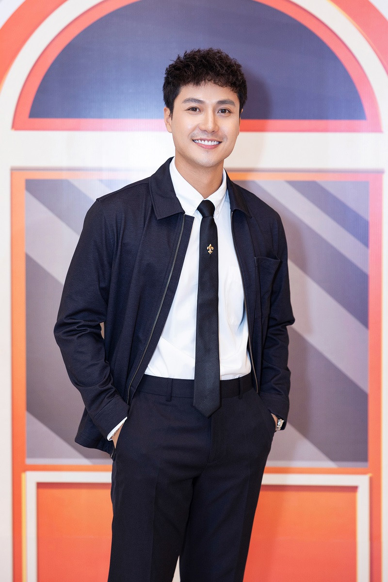 Cùng với Hoa hậu Đỗ Mỹ Linh, sự kiện thời trang quy tụ dàn sao đình đám của Vbiz đến tham dự. Trong ảnh là diễn viên Thanh Sơn.