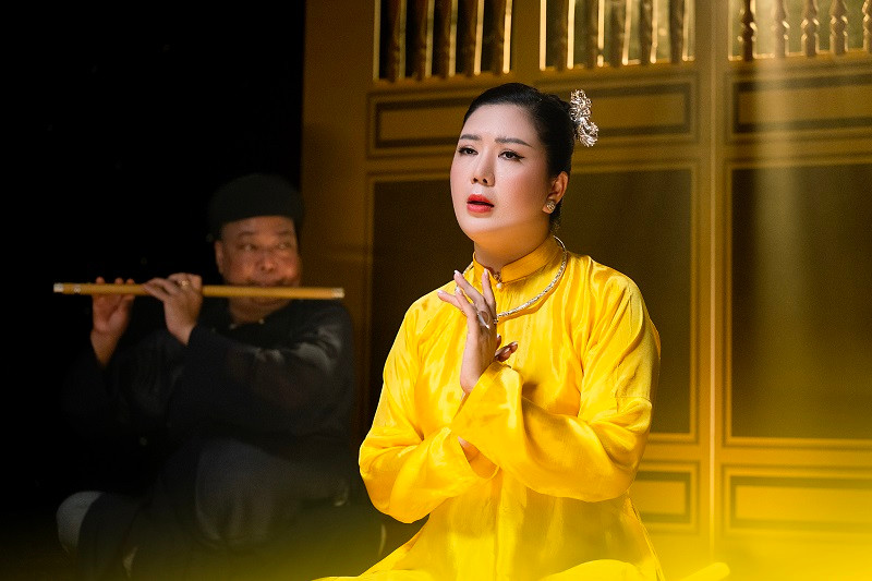 Ca si Dinh Hien Anh tai xuat sau hon mot nam im ang