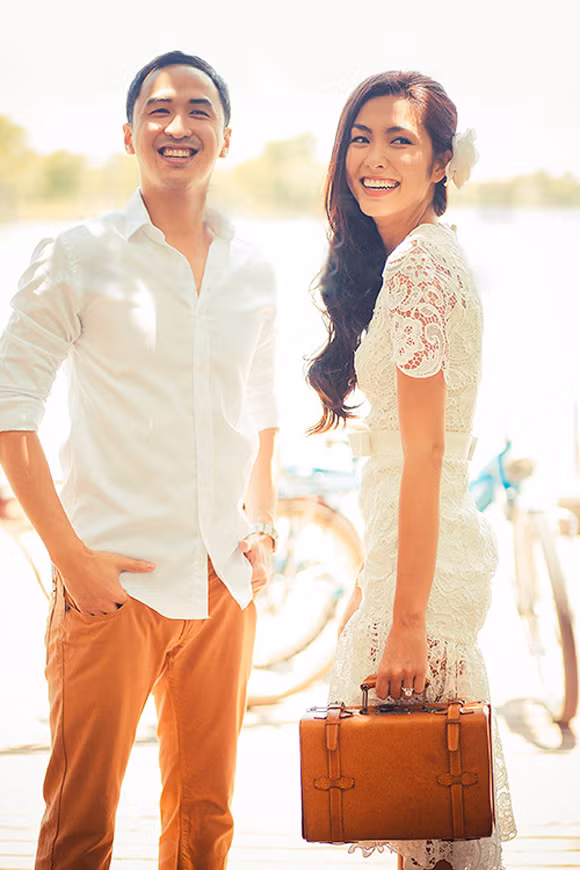 Tất cả khách mời tham dự đám cưới Tăng Thanh Hà - Louis Nguyễn phải tuân thủ quy định không chụp ảnh cô dâu chú rể và không để lộ ảnh cưới của cặp đôi ra ngoài. Ảnh: FBNV