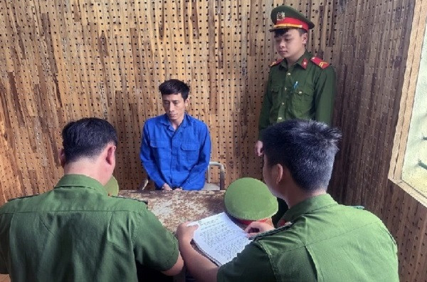 Bat cac doi tuong lua dao ban hang qua mang, chiem doat hon 12 ty dong