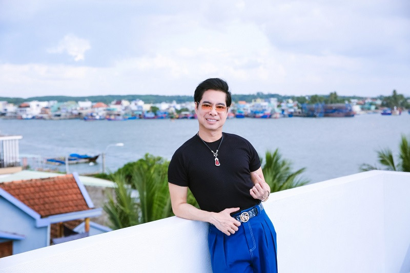 Toàn bộ chi phí xây dựng công trình nhà từ đường dòng họ Phạm do một mình cháu đích tôn Ngọc Sơn gánh vác để anh toàn quyền quyết định và xây bằng những vật liệu tốt nhất.