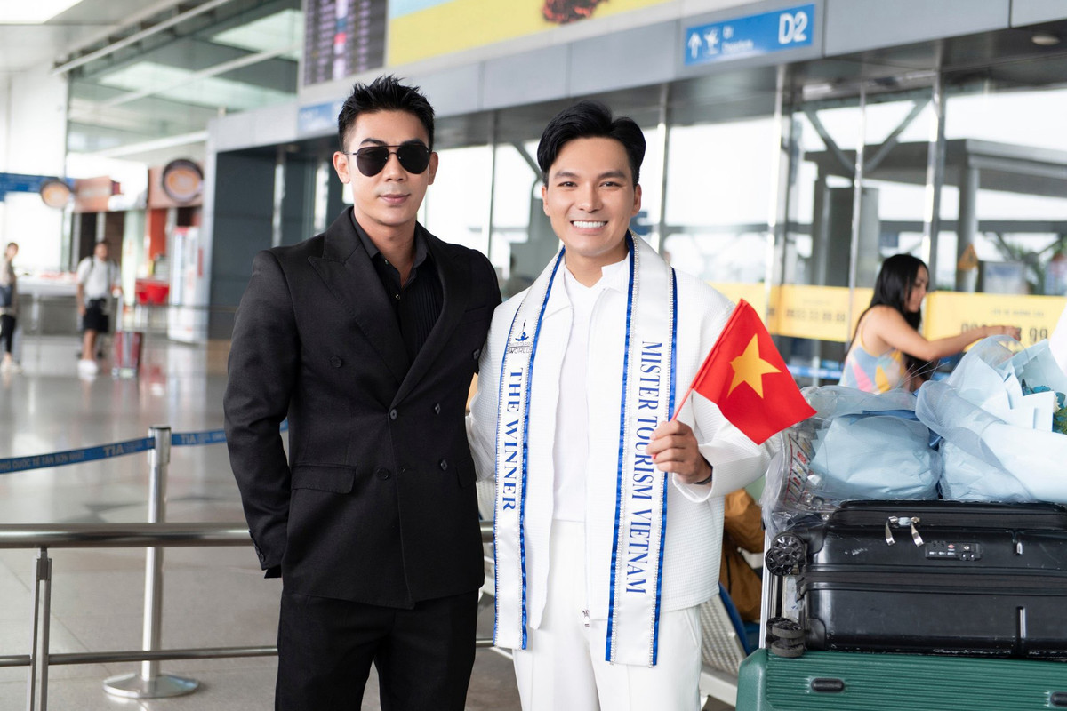 Mister Tourism World là cuộc thi cho các quý ông, được tổ chức thường niên tại Philippines. Việt Nam từng có ba thí sinh tham dự gồm: Phạm Xuân Hiển (2016), Trần Mạnh Kiên (2017), Phùng Phước Thịnh (2022). Trong đó, Phùng Phước Thịnh đoạt giải á vương 5.