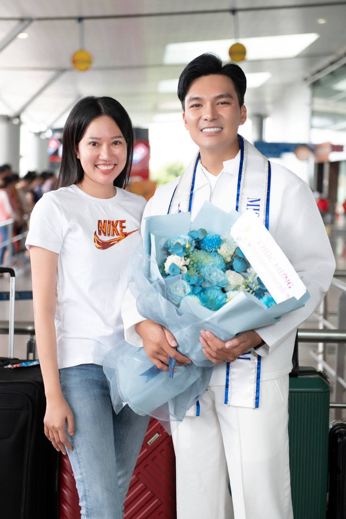 Quốc Trí trải qua khoảng thời gian rèn luyện sắc vóc, tăng tốc siết cơ cũng như được sự chuẩn bị từ ê-kíp trước khi lên đường dự thi.