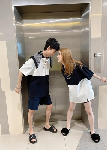 Cặp đôi có nhiều khoảnh khắc “lầy lội” bên nhau.