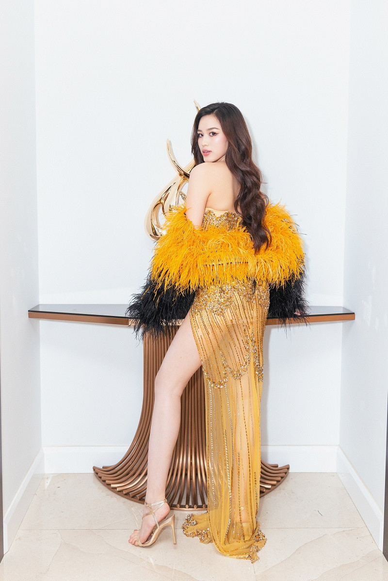 Với thương hiệu làm đẹp vừa ra mắt, Đỗ Hà đảm nhiệm vai trò CEO, Co-founder kiêm đại sứ thương hiệu.