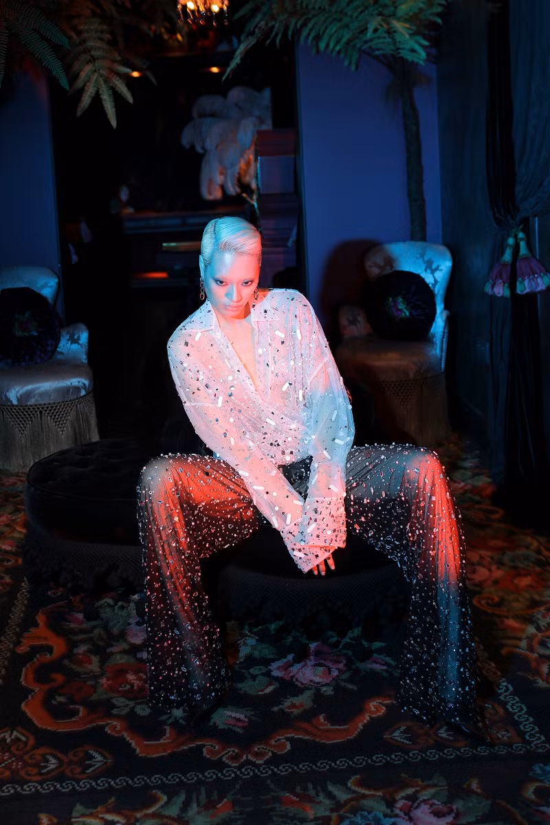 Hơn hết, mọi góc cạnh của phái đẹp đều được Công Trí vun vén để kiến tạo nên dải quang phổ lộng lẫy hiển hiện trong bộ sưu tập sắp tới, với số lượng look lên đến kỷ lục 128.