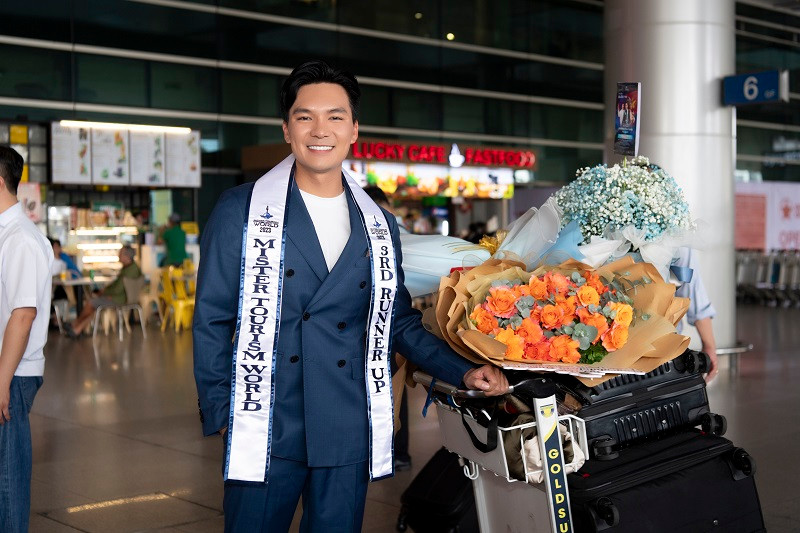 Ngoài danh hiệu á vương 3, Quốc Trí còn giành các giải thưởng phụ: Best National Costume (Trang phục dân tộc đẹp nhất), Mister Tourism Asia Pacific (Nam vương Du lịch châu Á - Thái Bình Dương), giải nhì The Best Speaker (Thuyết trình hay nhất).