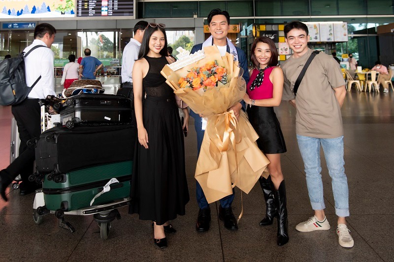 "Đạt được danh hiệu cao quý này đã khó, để giữ vững được phong độ và làm rạng danh thì càng khó hơn. Tôi sẽ chuẩn bị sức khỏe dẻo dai, bền bỉ cùng một tinh thần và trí lực minh mẫn để sẵn sàng hoàn thành tốt mọi nhiệm vụ", anh tâm sự.