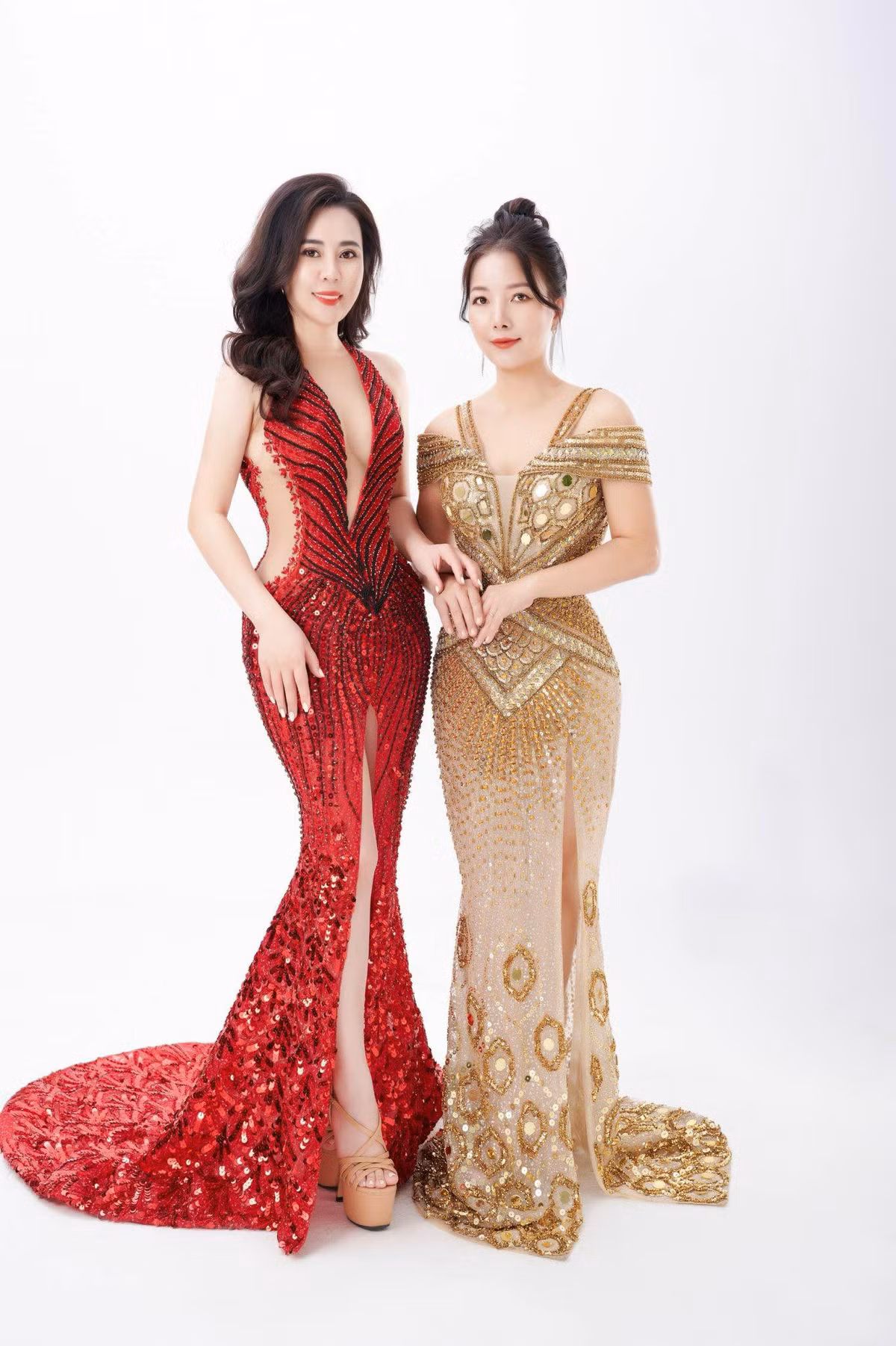 “Thật ra, khi đến với cuộc thi, tôi mang tâm thế là người học hỏi và được giao lưu với nhiều chị em trên thế giới. Nếu nói không kỳ vọng vào danh hiệu là không đúng. Tuy nhiên, điều này không phải áp lực đối với tôi", Minh Huệ chia sẻ.