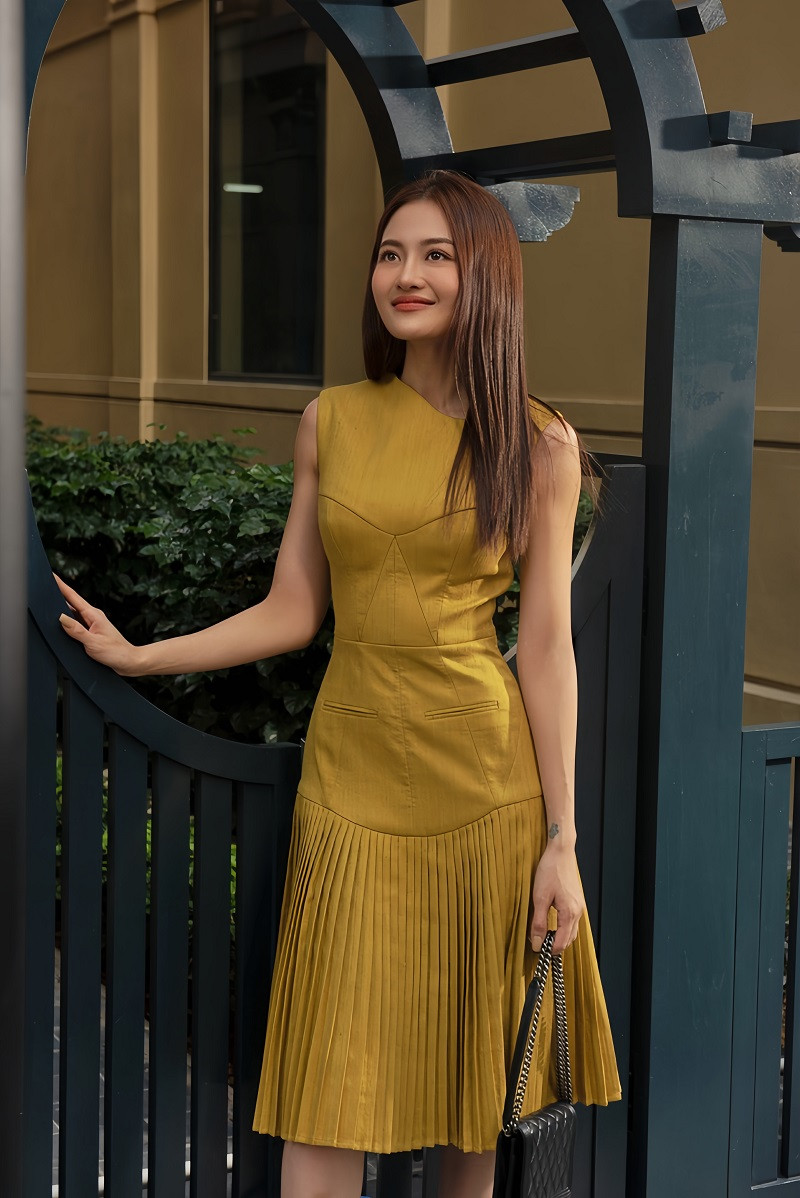 Hiện tại, các tập phim mở màn cho phần 2 vẫn chưa có nhiều cao trào do phần lớn giới thiệu về sự thay đổi cuộc sống của từng nhân vật. Theo hé lộ của Thùy Anh, kịch bản sẽ rất thú vị khi nhân vật Như Ý sẽ ngày càng có hành động thể hiện tình cảm đơn phương với Lâm (Mạnh Trường), đồng thời gây khó dễ cho Dương (Huyền Lizzie).