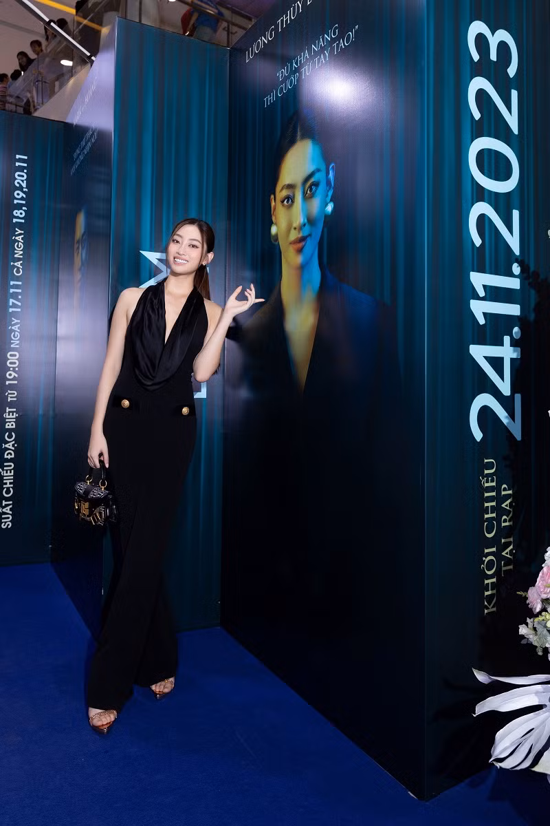 Là một diễn viên tay ngang lần đầu chạm ngõ điện ảnh, Lương Thùy Linh hy vọng khán giả nhiệt tình đón nhận vai diễn cũng như bộ phim Chiếm đoạt. Trong tương lai, người đẹp bày tỏ mong muốn trải qua trường lớp, rèn giũa nhiều hơn để theo đuổi con đường diễn xuất.